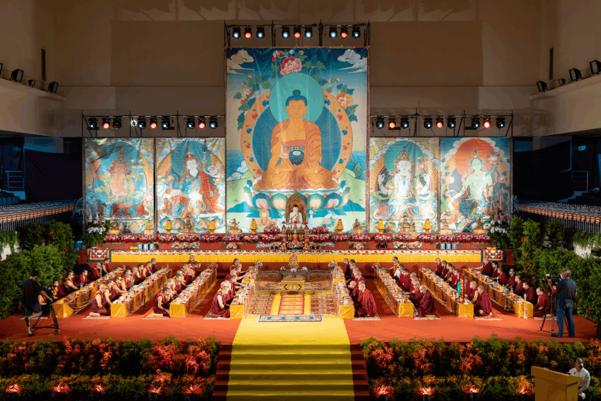 圖說2.由中華蓮花雨顯密佛學會舉辦的大藏經普渡大法會，每年都十分莊嚴盛大，為眾生祈福，化解災厄。中華蓮花雨顯密佛學會提供