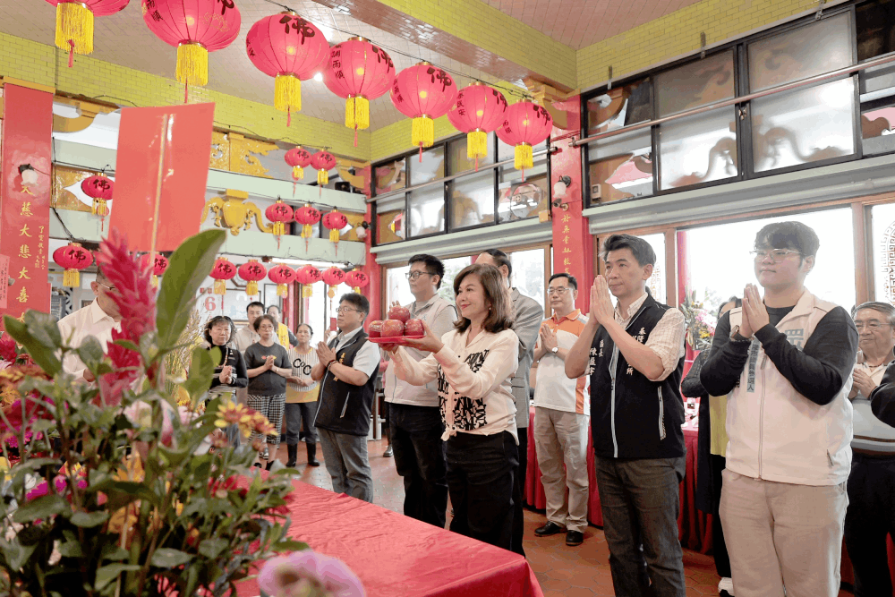 圖說：財團法人基隆市大佛禪院舉行「大慈大悲觀世音菩薩聖誕祈福法會暨午供典禮」，基隆副市長邱佩琳受邀出席。／照片來源：基隆市政府
